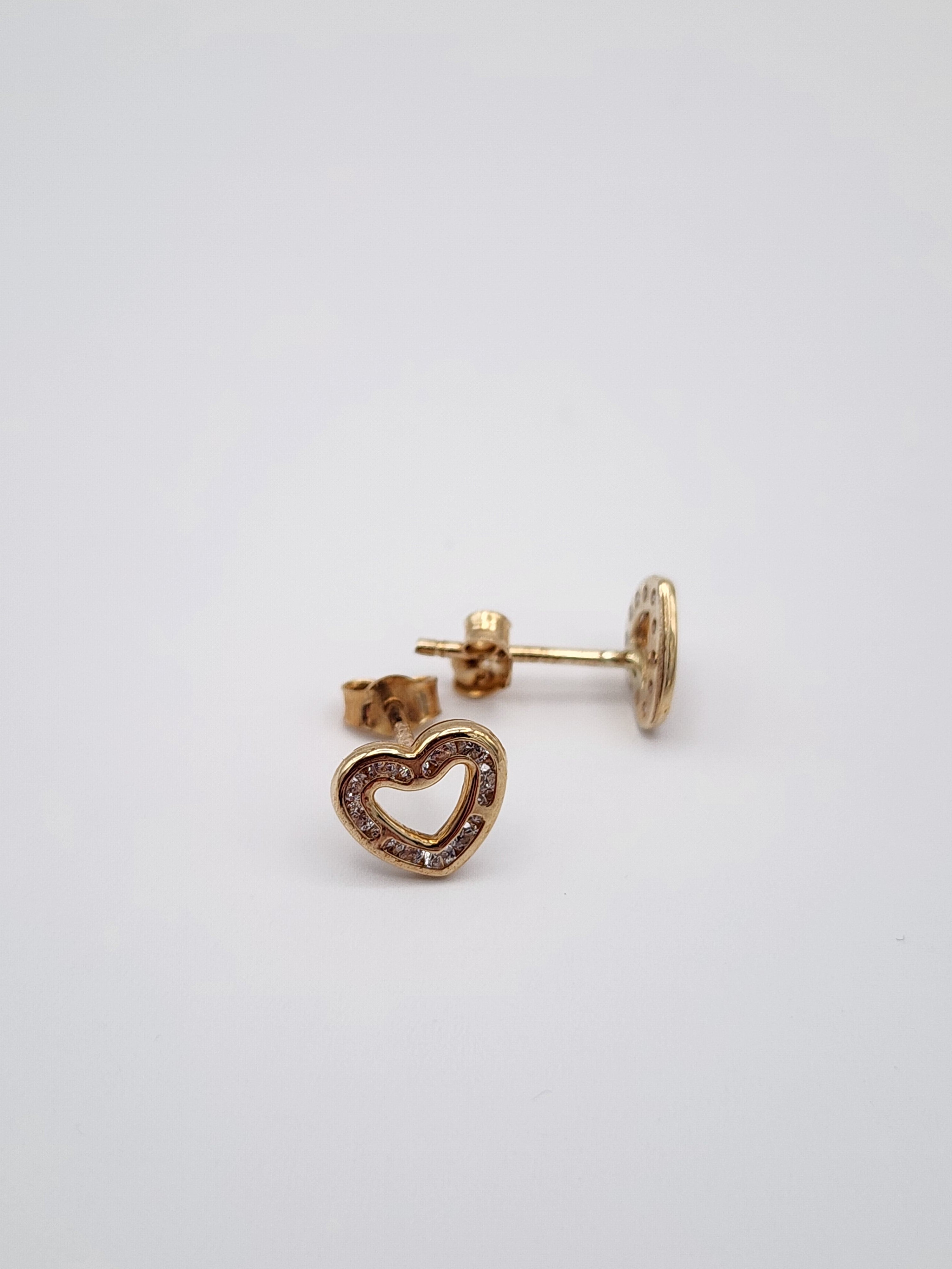 10K Yellow Gold Heart Stud Earrings