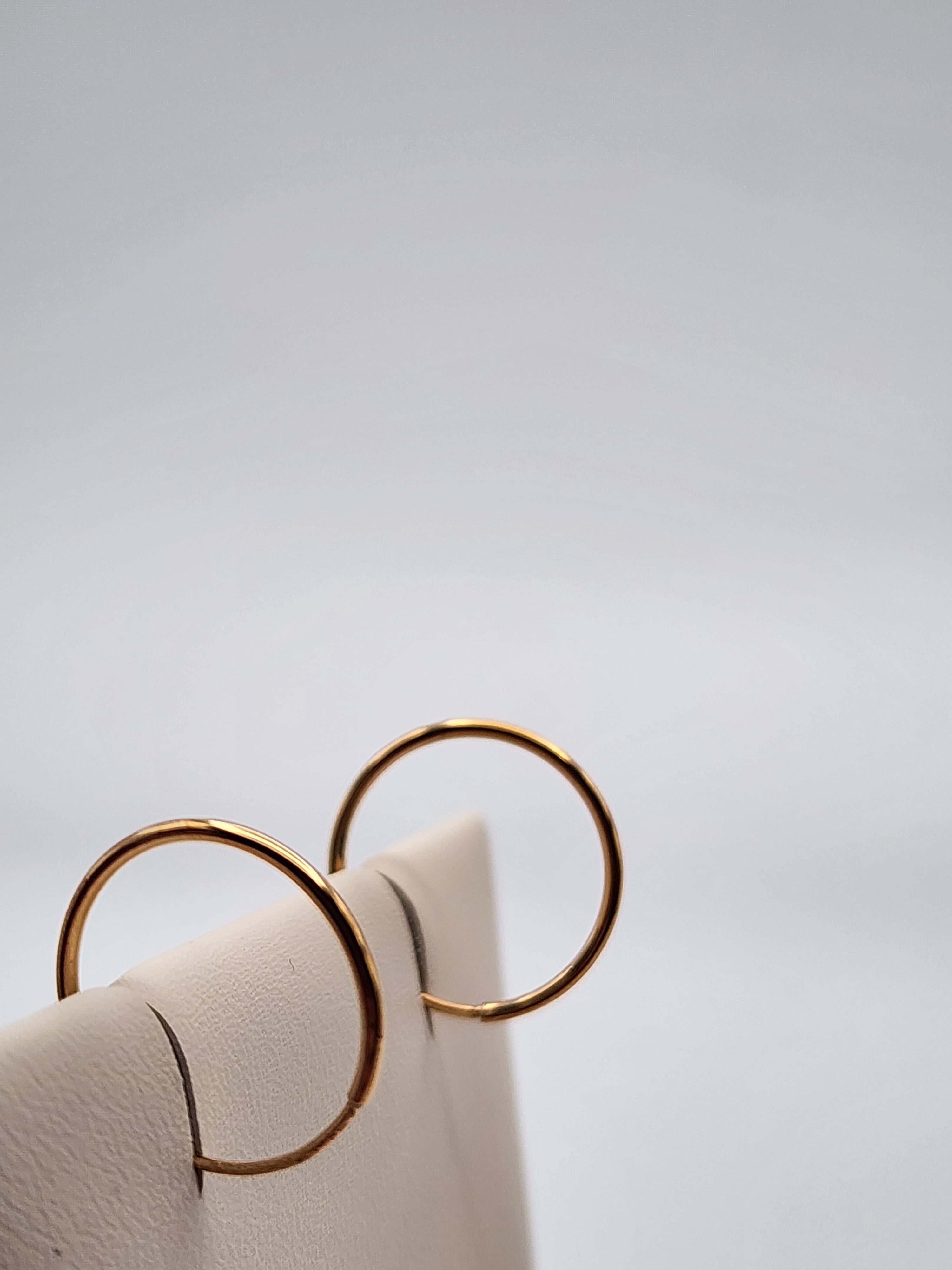 10K Gold Hoop Earrings (15 mm)