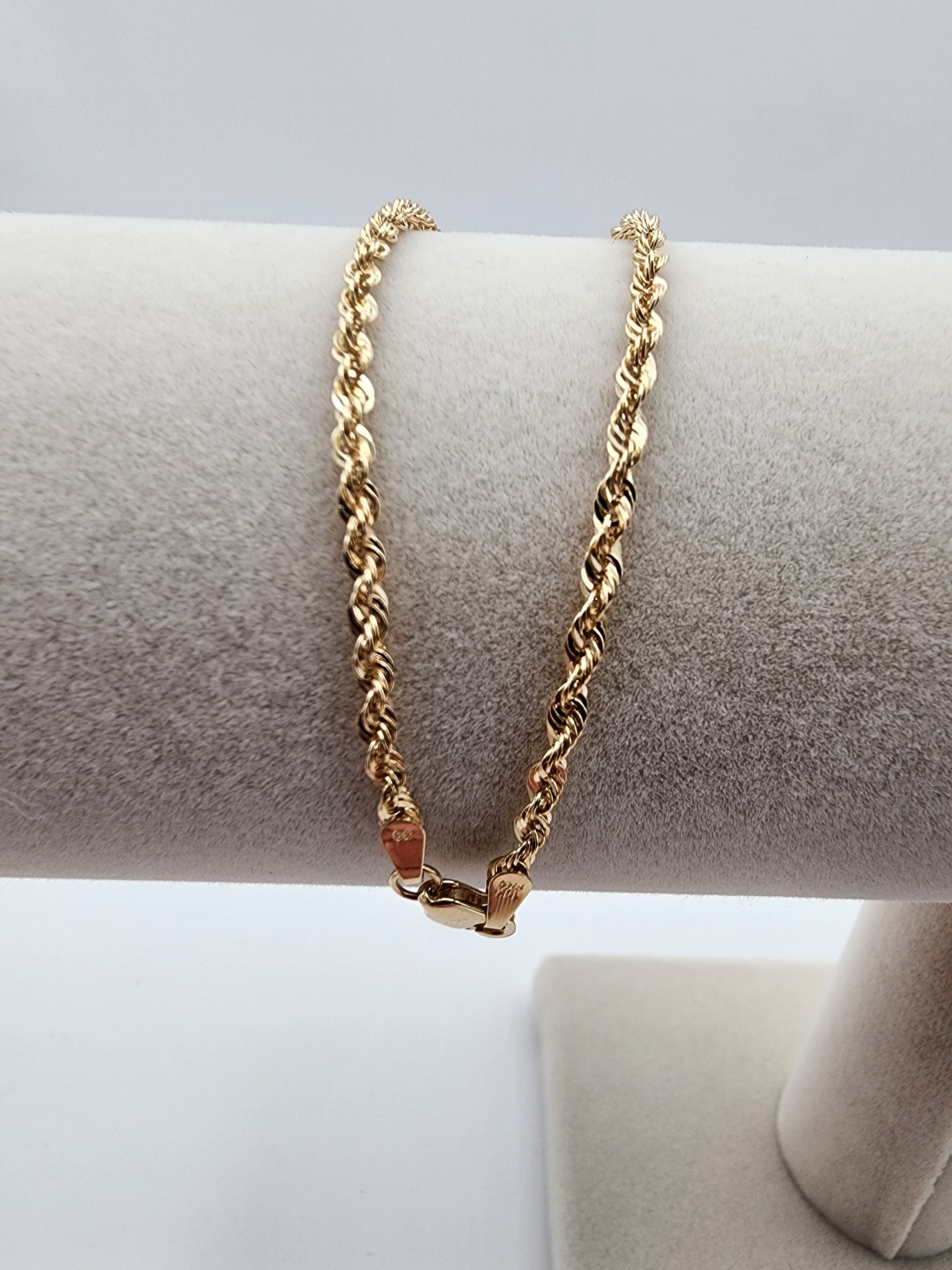 10K Gold Diamond-Cut Rope Bracelet (7.5”, 1.1 g)