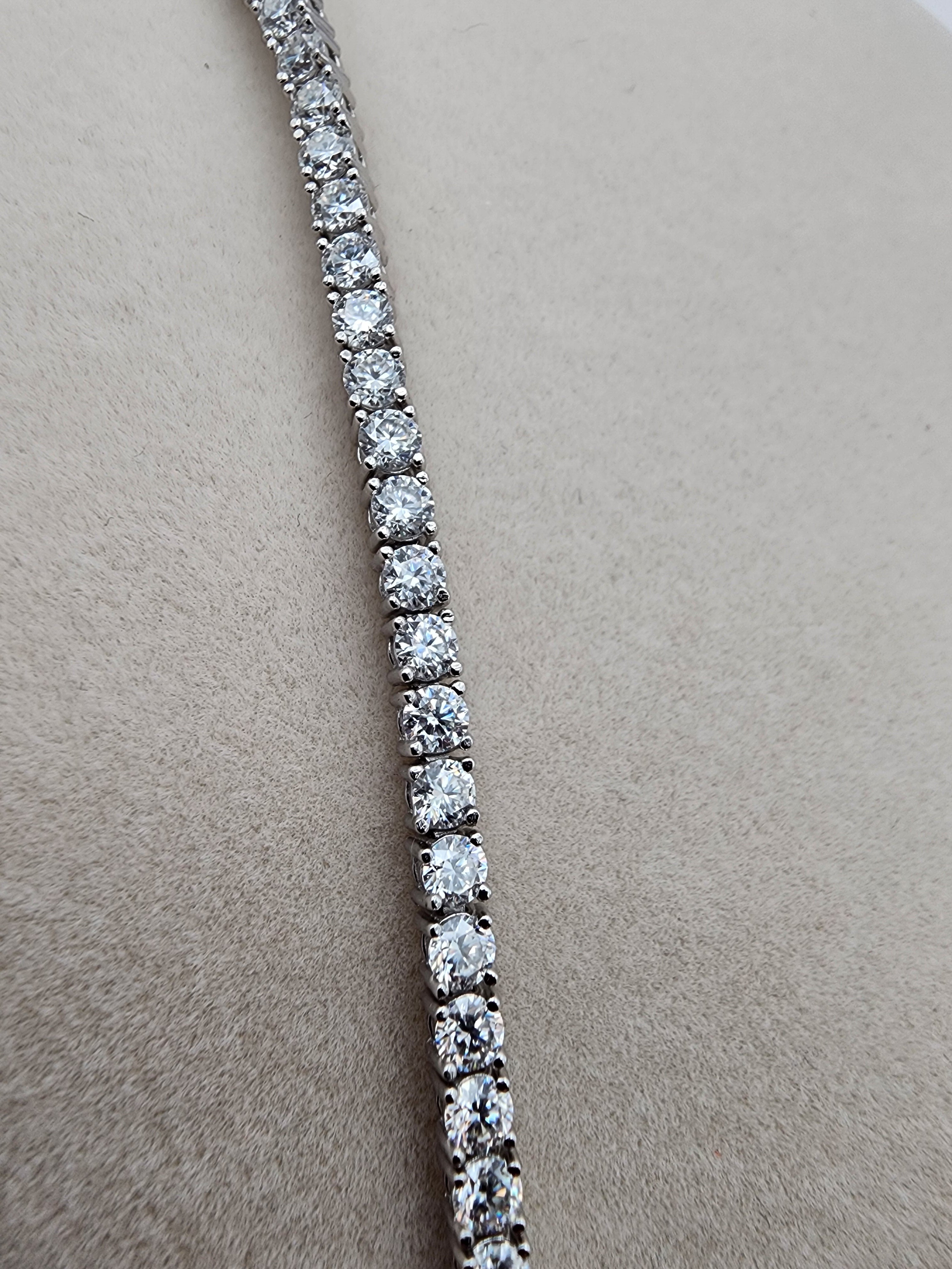 Sterling Silver Moissanite Tennis Bracelet (4.97 CTW, 7.5”)