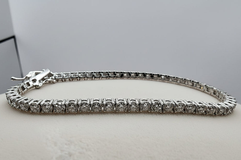 Sterling Silver Moissanite Tennis Bracelet (4.97 CTW, 7.5”)