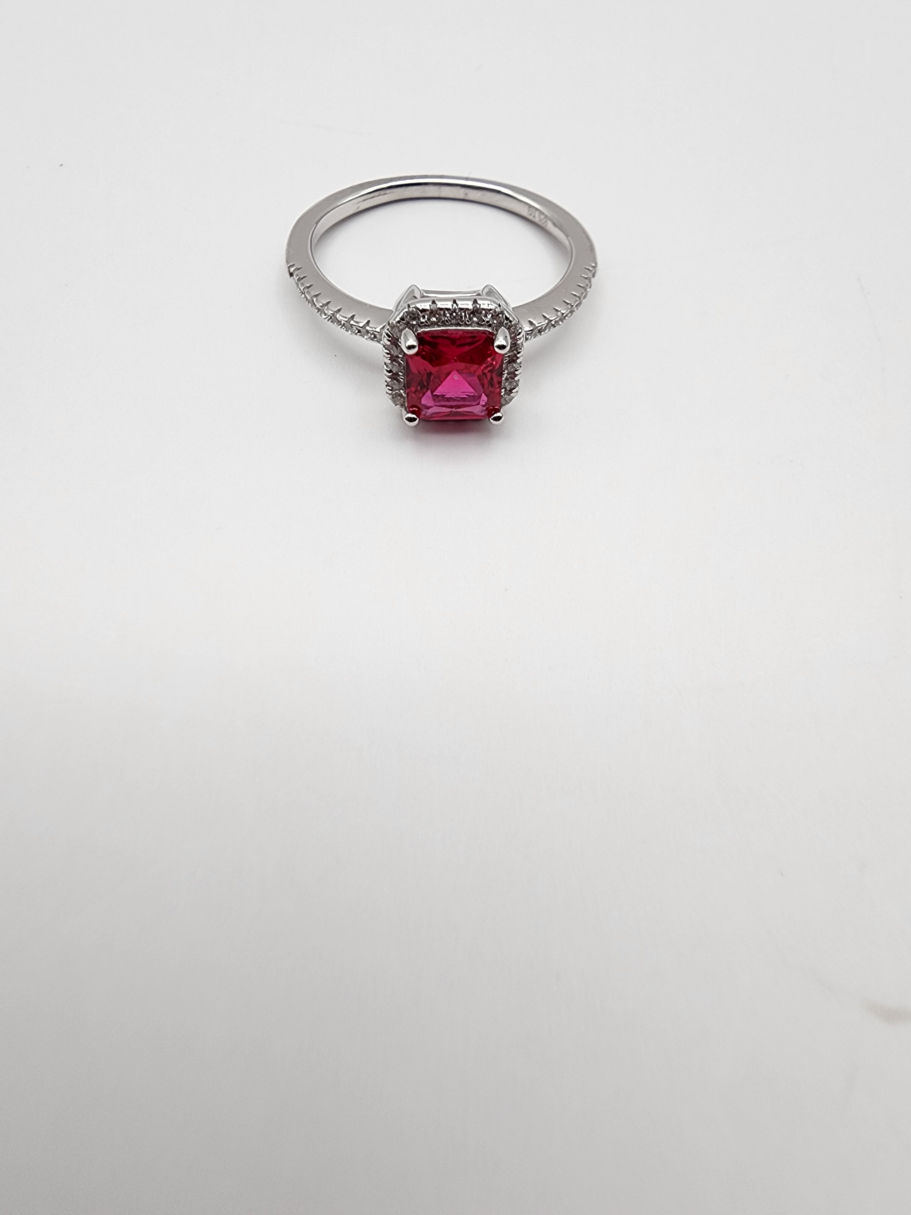 Radiance Halo Ring – Fuchsia (Sterling Silver)