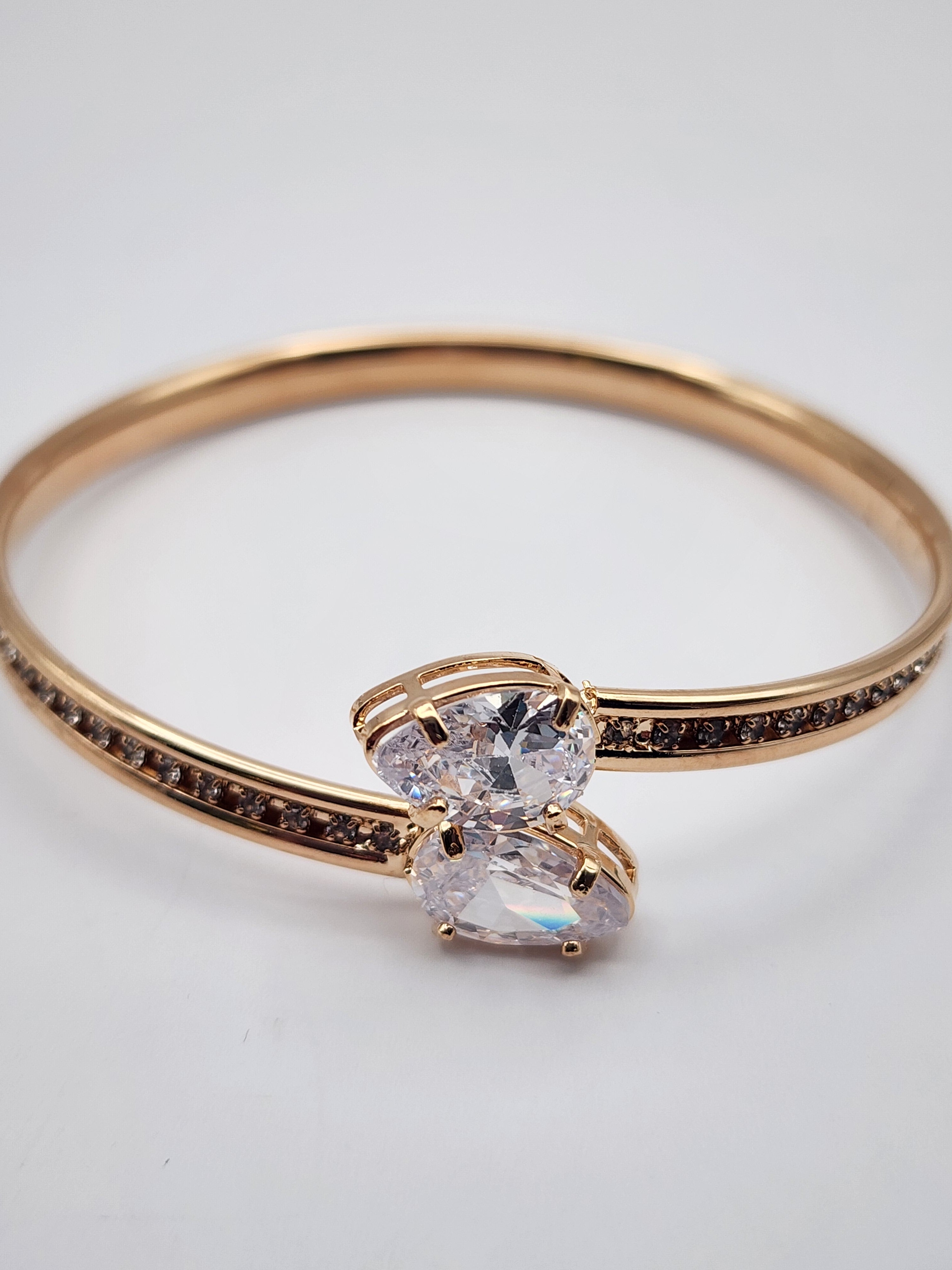 Mancerat Clarity Dual Stone Cuff – 18K Gold Filled